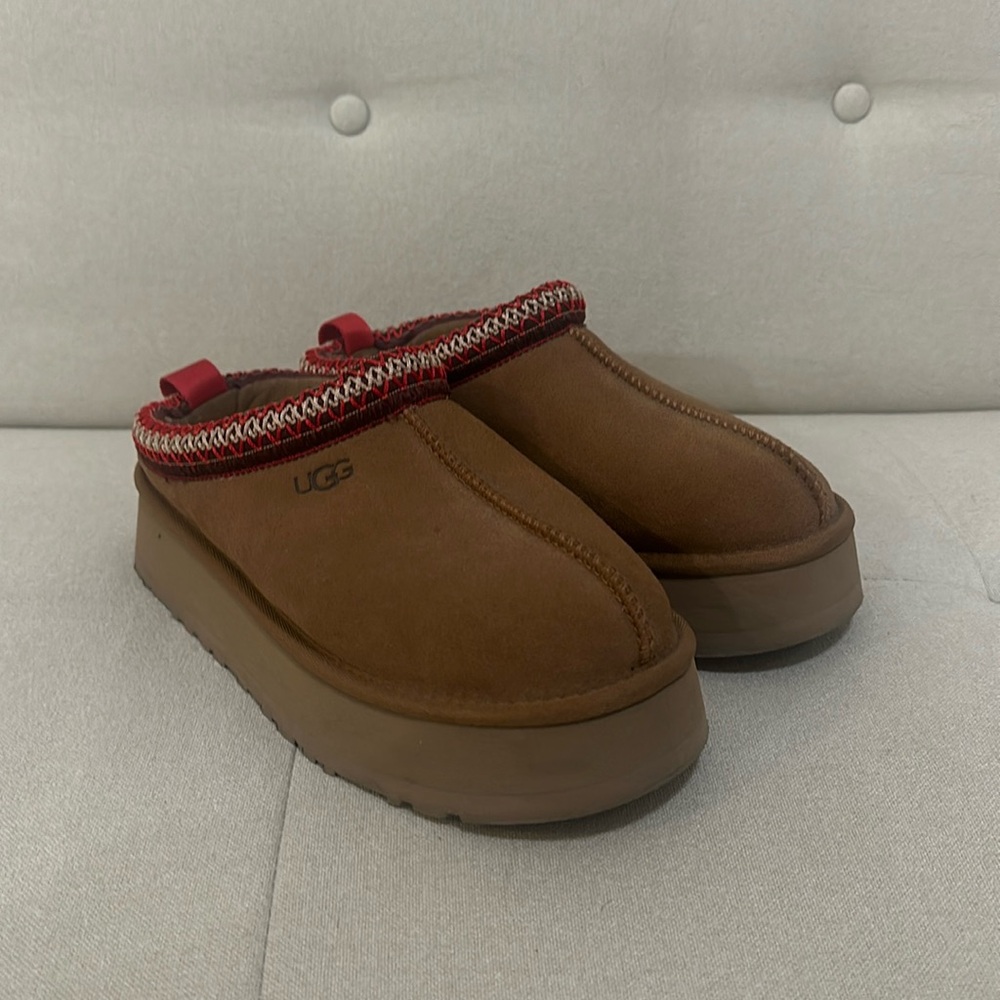 UGG TASMAN